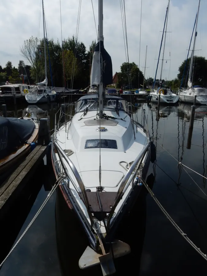 Polyester Sailboat Neptun 27