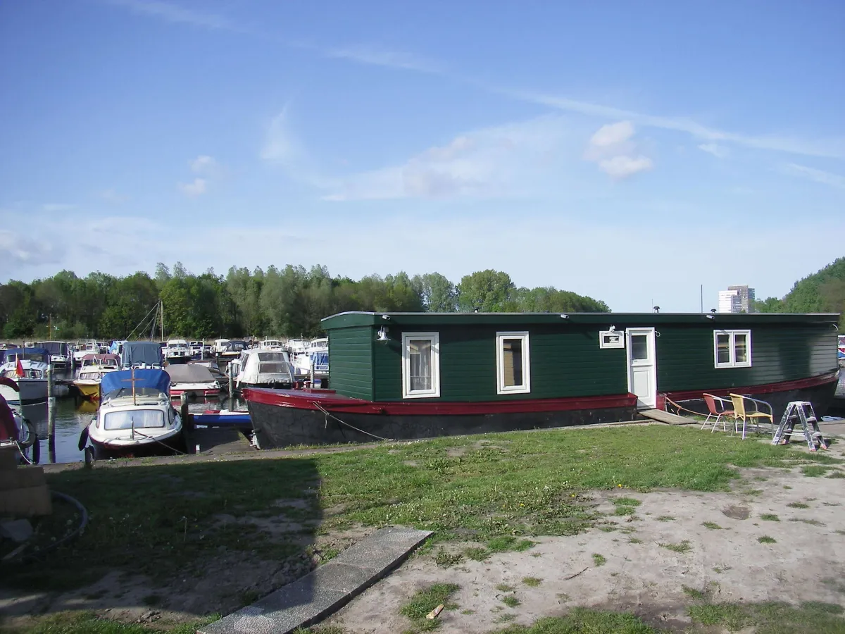 Steel Houseboat IJsselaak Woonschip