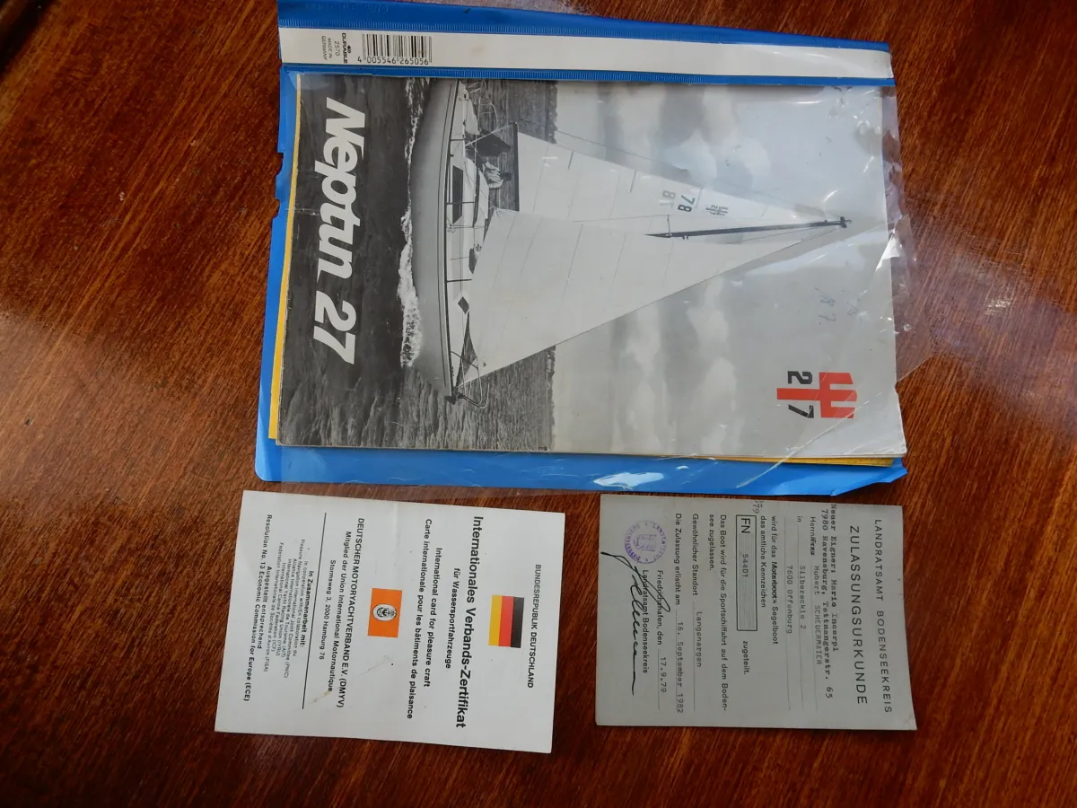 Polyester Sailboat Neptun 27