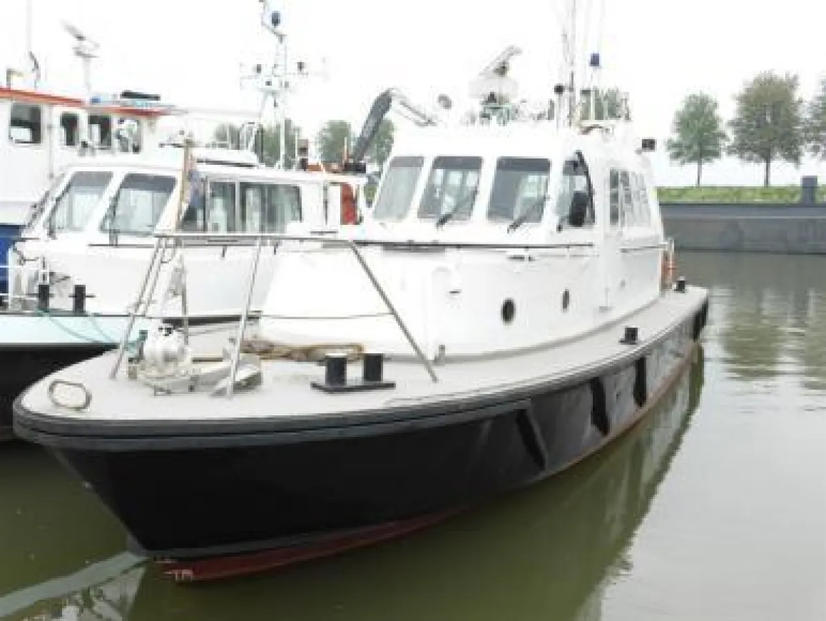 Steel Workboat RWS M17