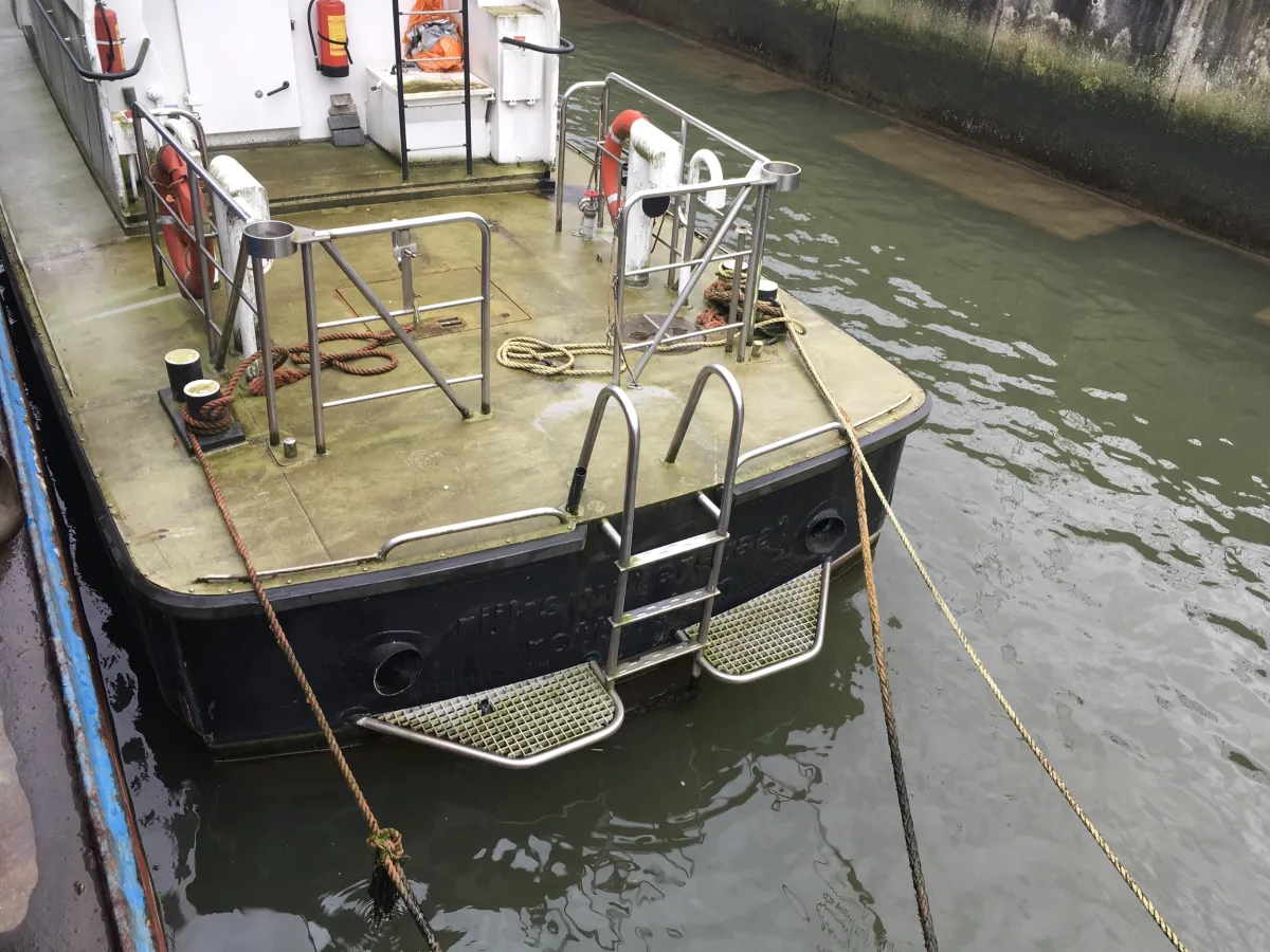 Steel Workboat RWS M17