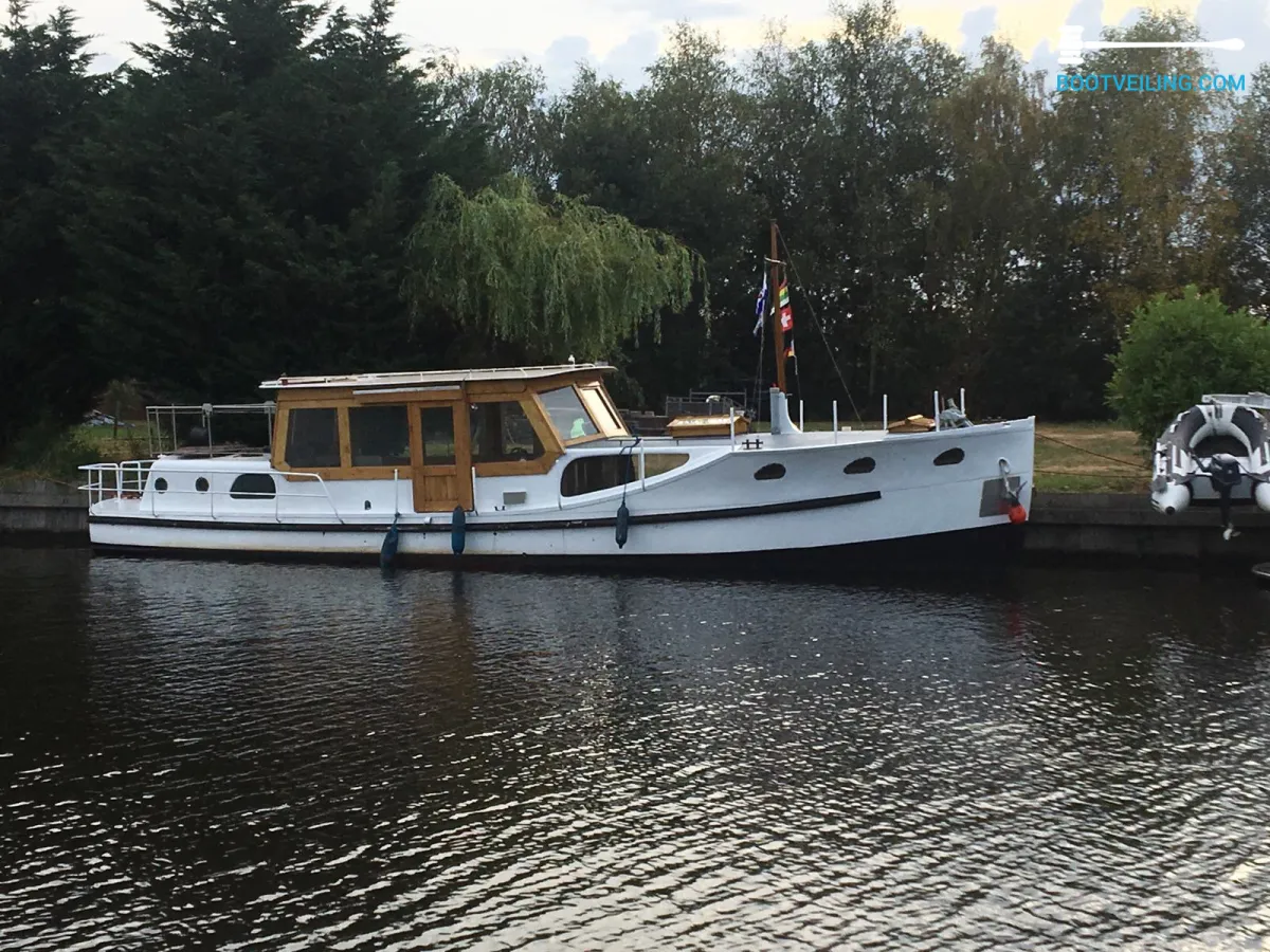 Steel Motorboat Bakdekker 41