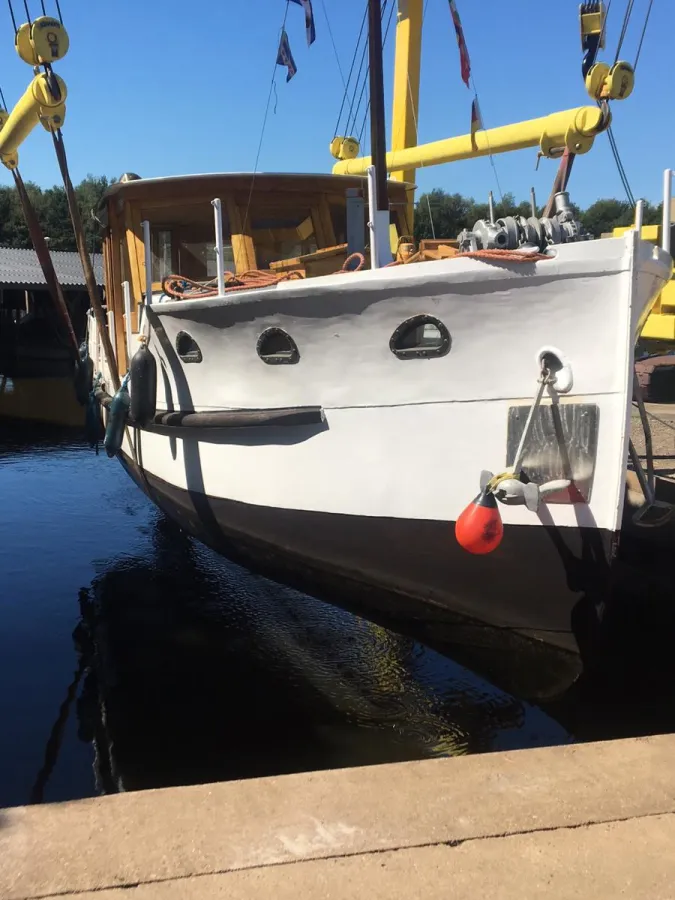 Steel Motorboat Bakdekker 41