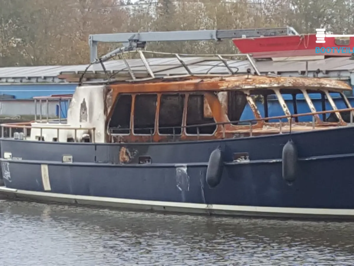 Steel Motorboat Custom Trawler 53