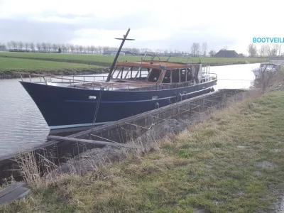 Steel Motorboat Custom Trawler 53 Photo 13