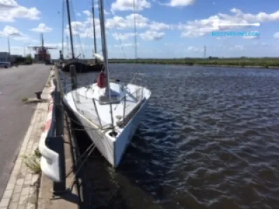 Polyester Sailboat Sparkman & Stephens Jones 32 Photo 16