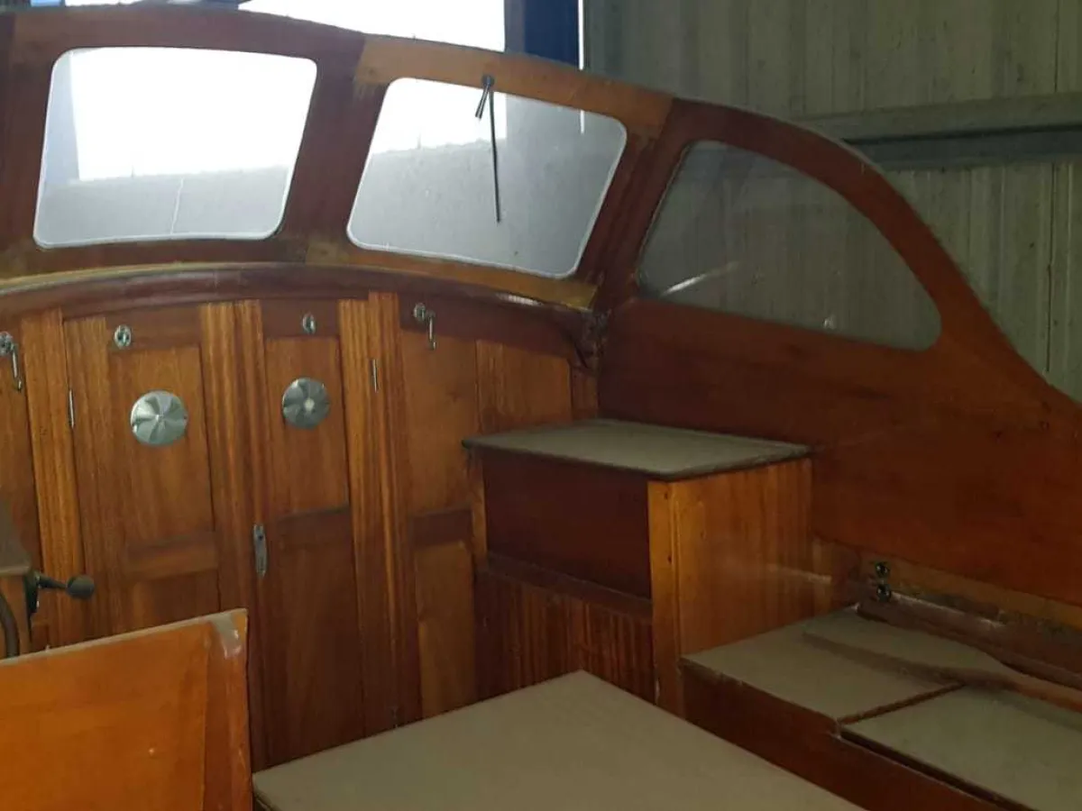 Wood Motorboat Snipa 695