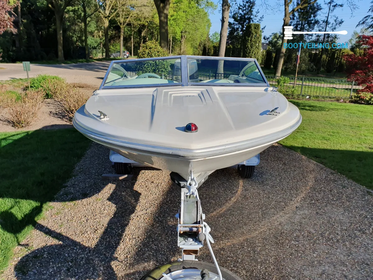 Polyester Speedboat Beekman Ultra 430 LTD - 65pk Met Trailer