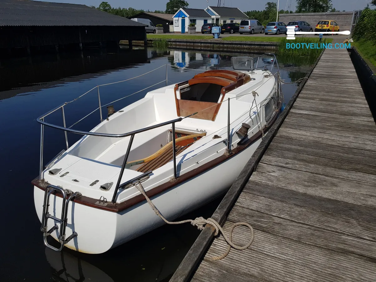 Polyester Sailboat Samurai Kajuitzeilboot