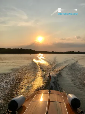 Wood Speedboat Runabout 19 Photo 17