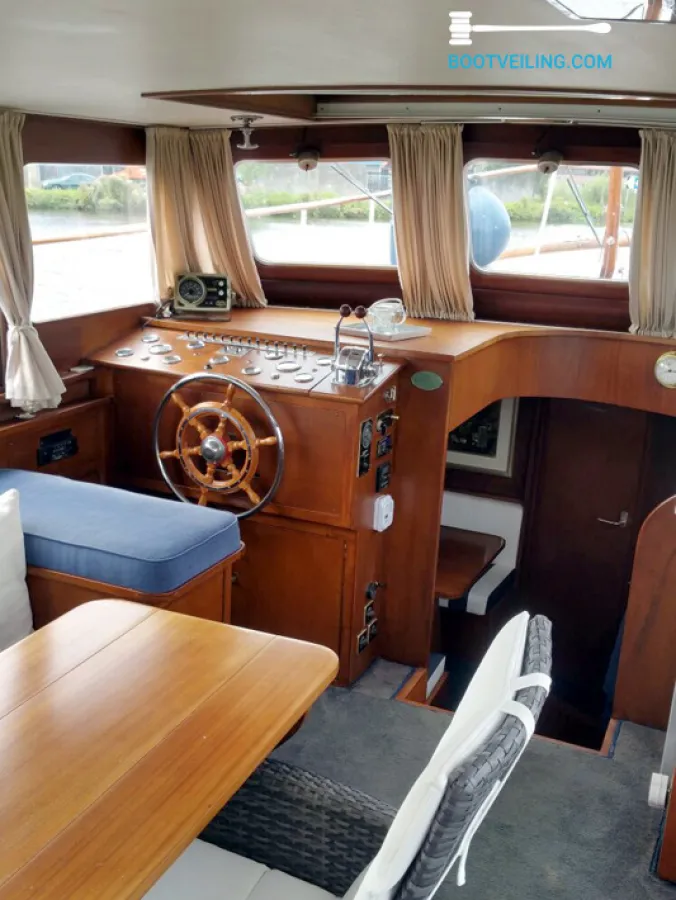 Steel Motorboat Super van Craft 1260