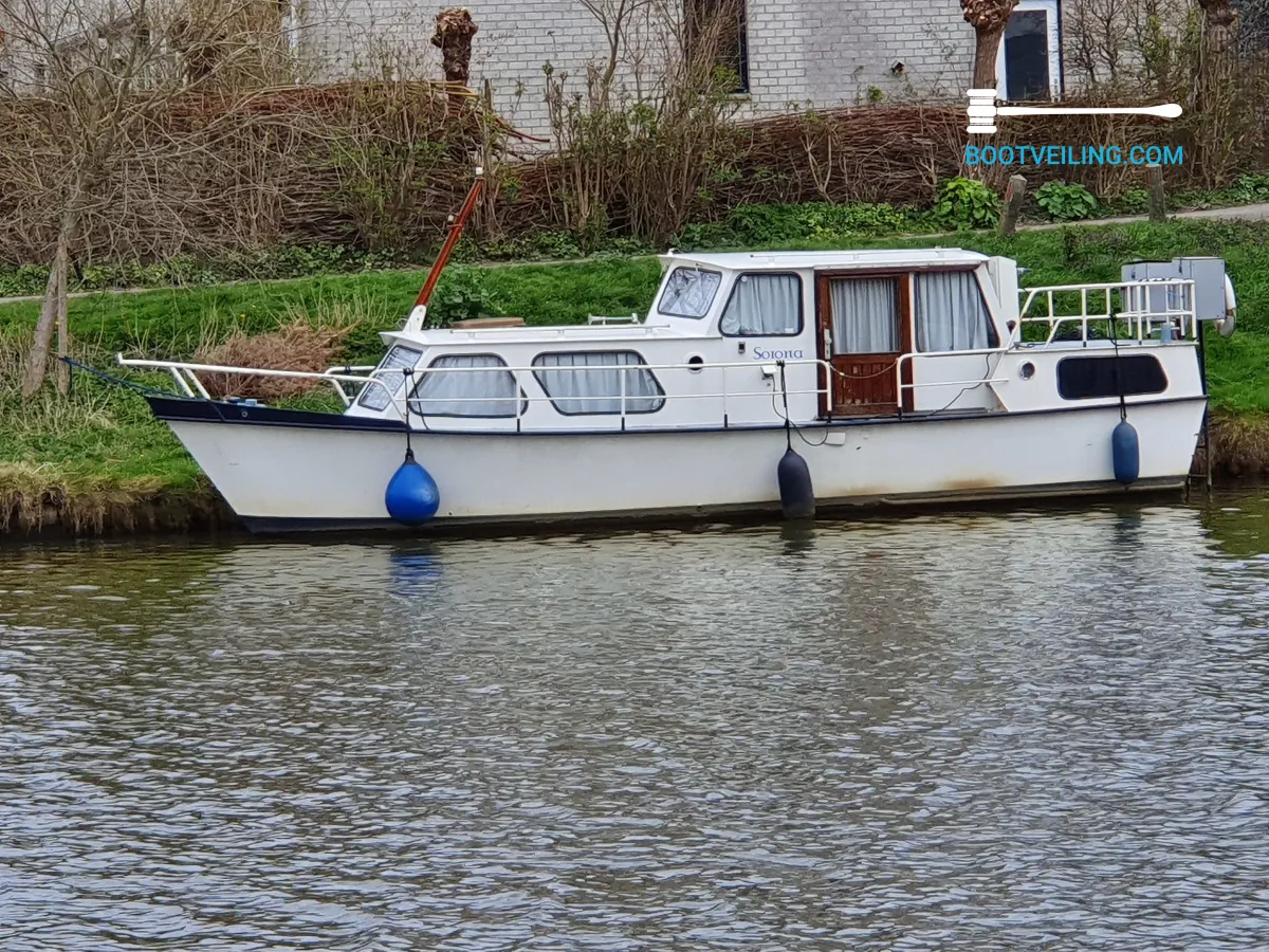 Steel Motorboat Cascaruda 29