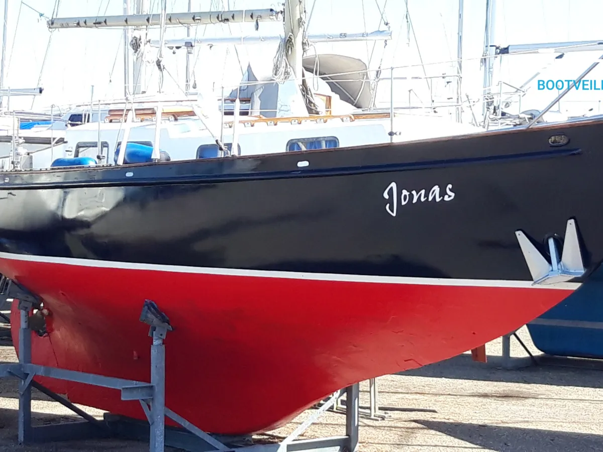 Steel Sailboat Van de Stadt 30