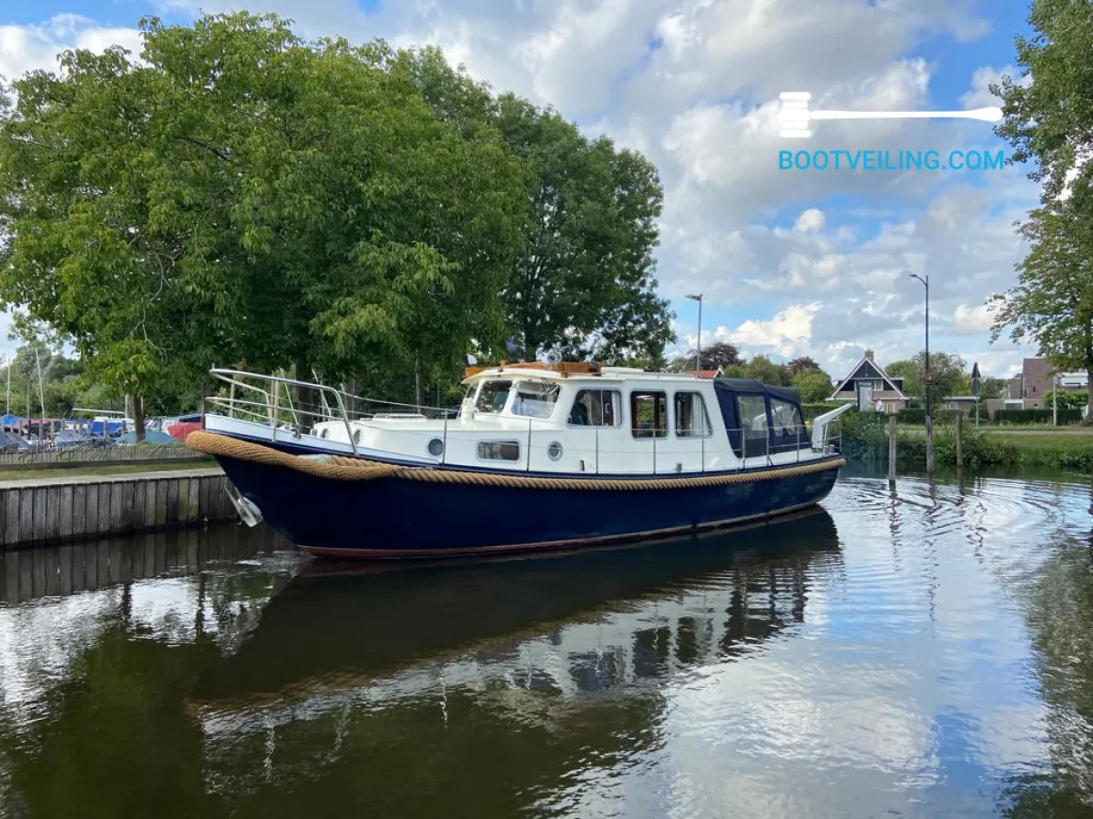 Steel Motorboat Gillissen 38