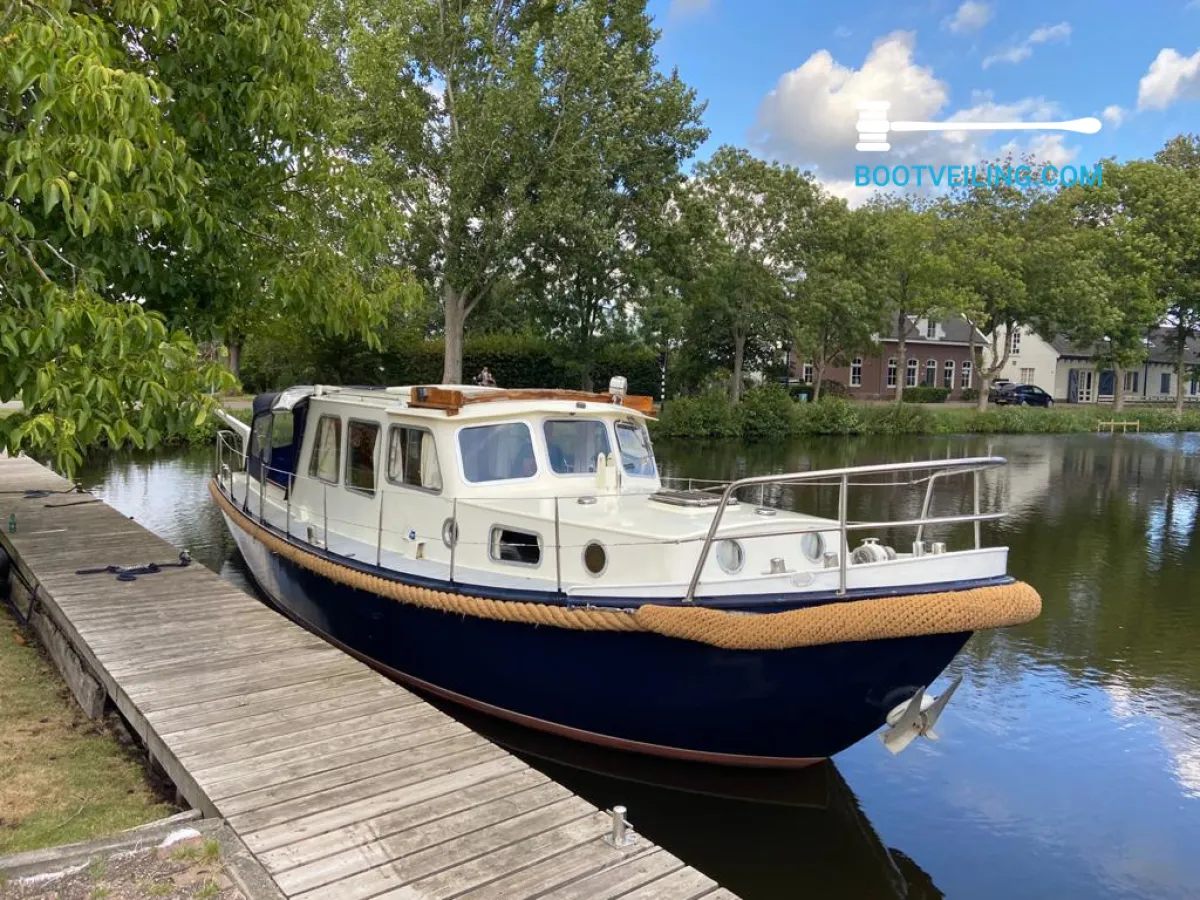 Steel Motorboat Gillissen 38