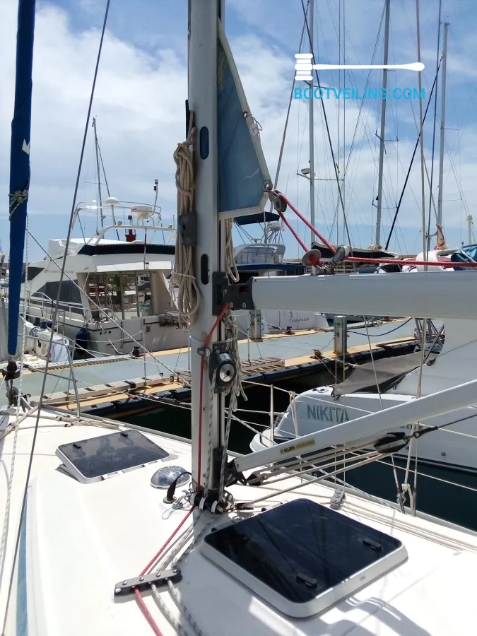 Polyester Sailboat Bavaria 31