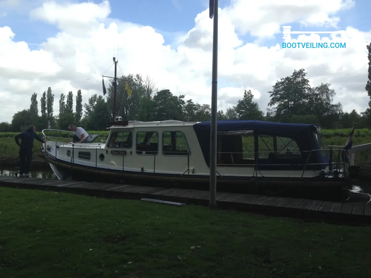 Steel Motorboat Gillissen 38