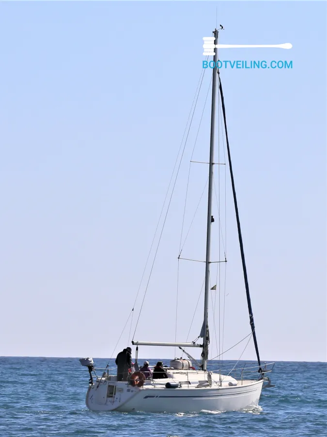 Polyester Sailboat Bavaria 31