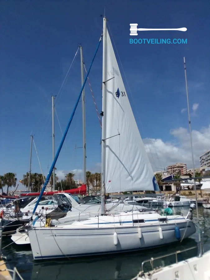 Polyester Sailboat Bavaria 31