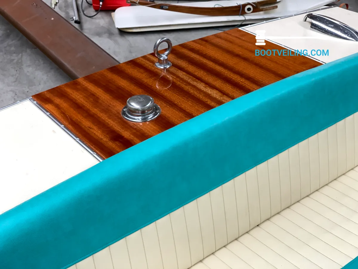 Wood Speedboat Chris Craft Cavalier 16