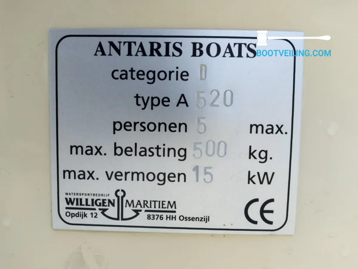 Polyester Sloop Antaris 520