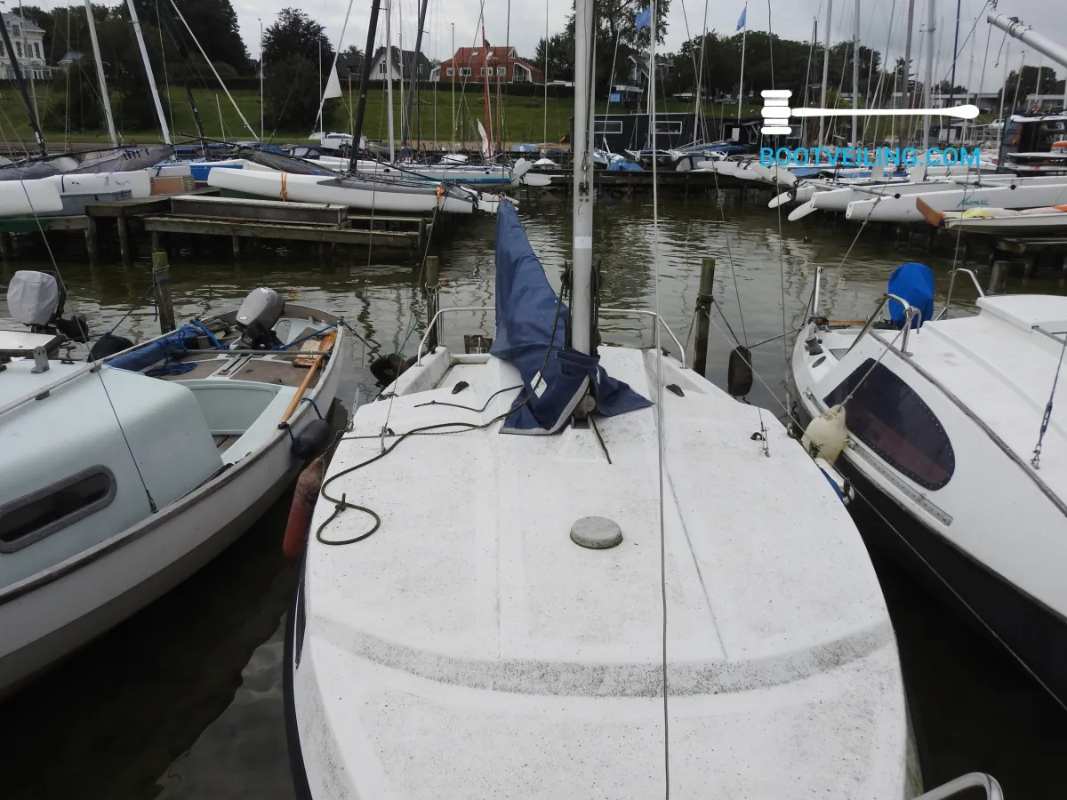 Polyester Sailboat Wegu 18