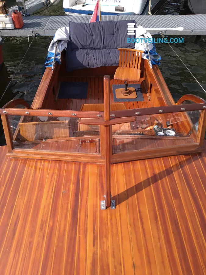 Wood Sloop Bakdekker 20