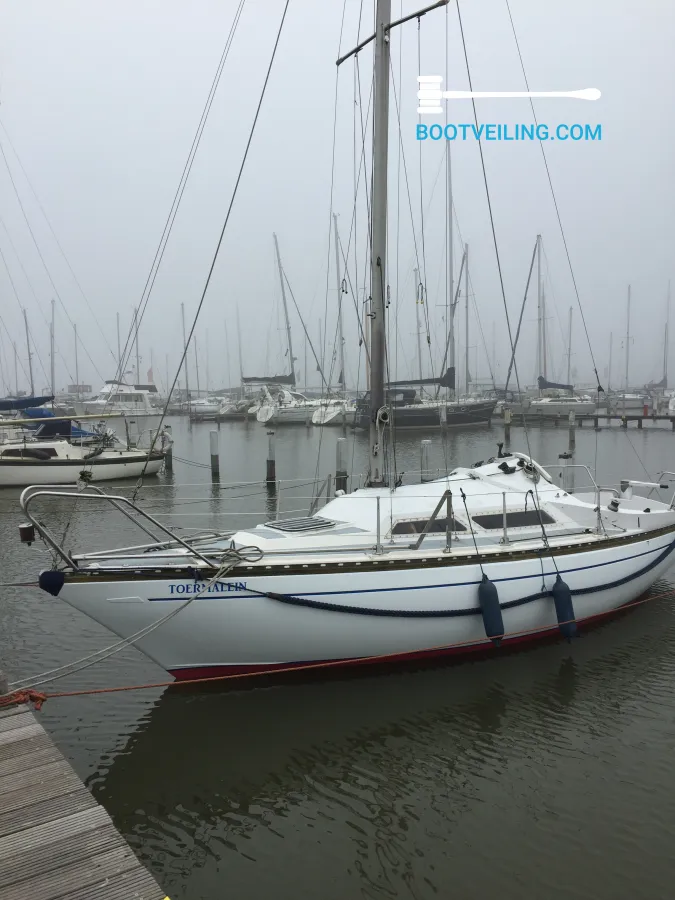 Polyester Sailboat Hurricane 23