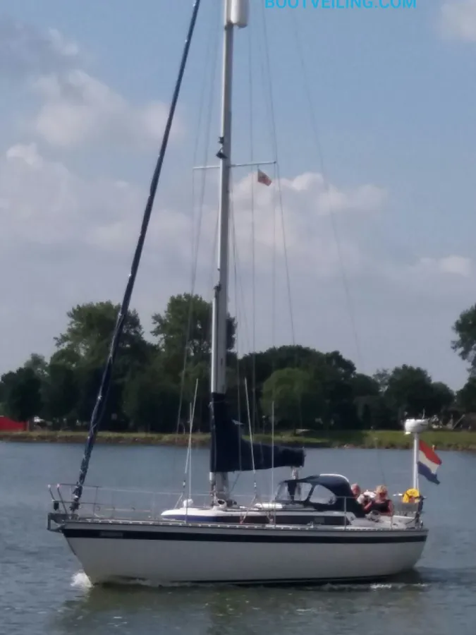 Polyester Sailboat Friendship 35