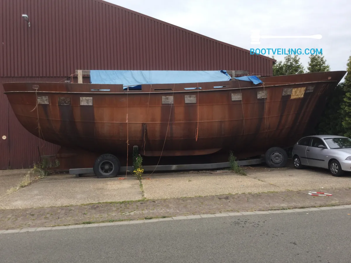 Steel Hull Pieter Beeldsnijder 52 Casco