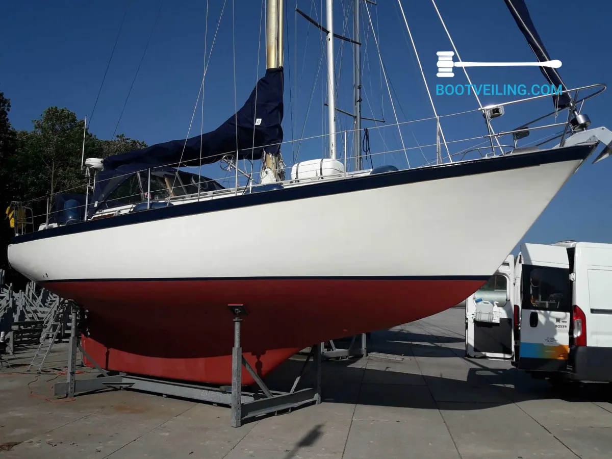 Polyester Sailboat Van de Stadt Trintella III