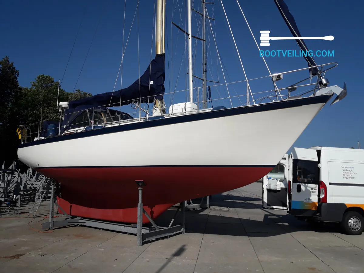 Polyester Sailboat Van de Stadt Trintella III