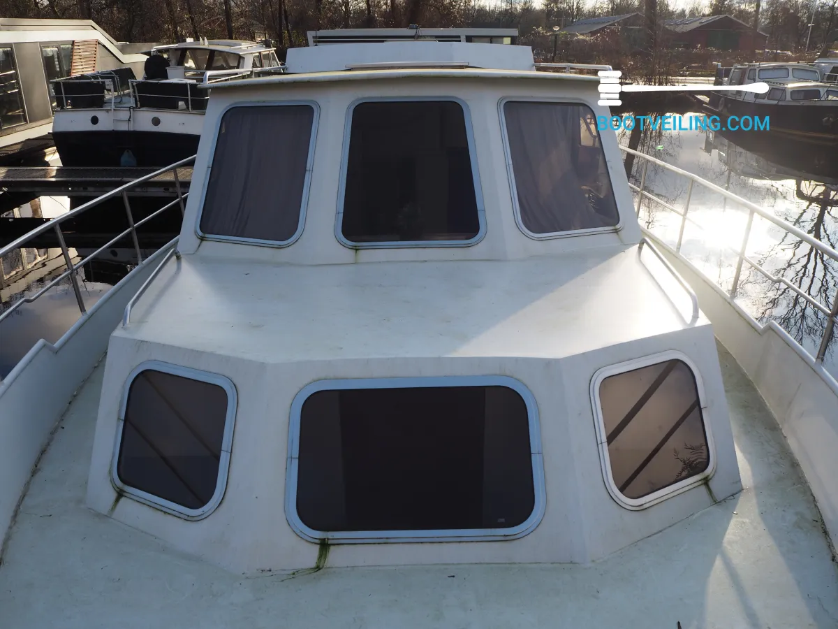 Steel Motorboat Beachcraft 1200