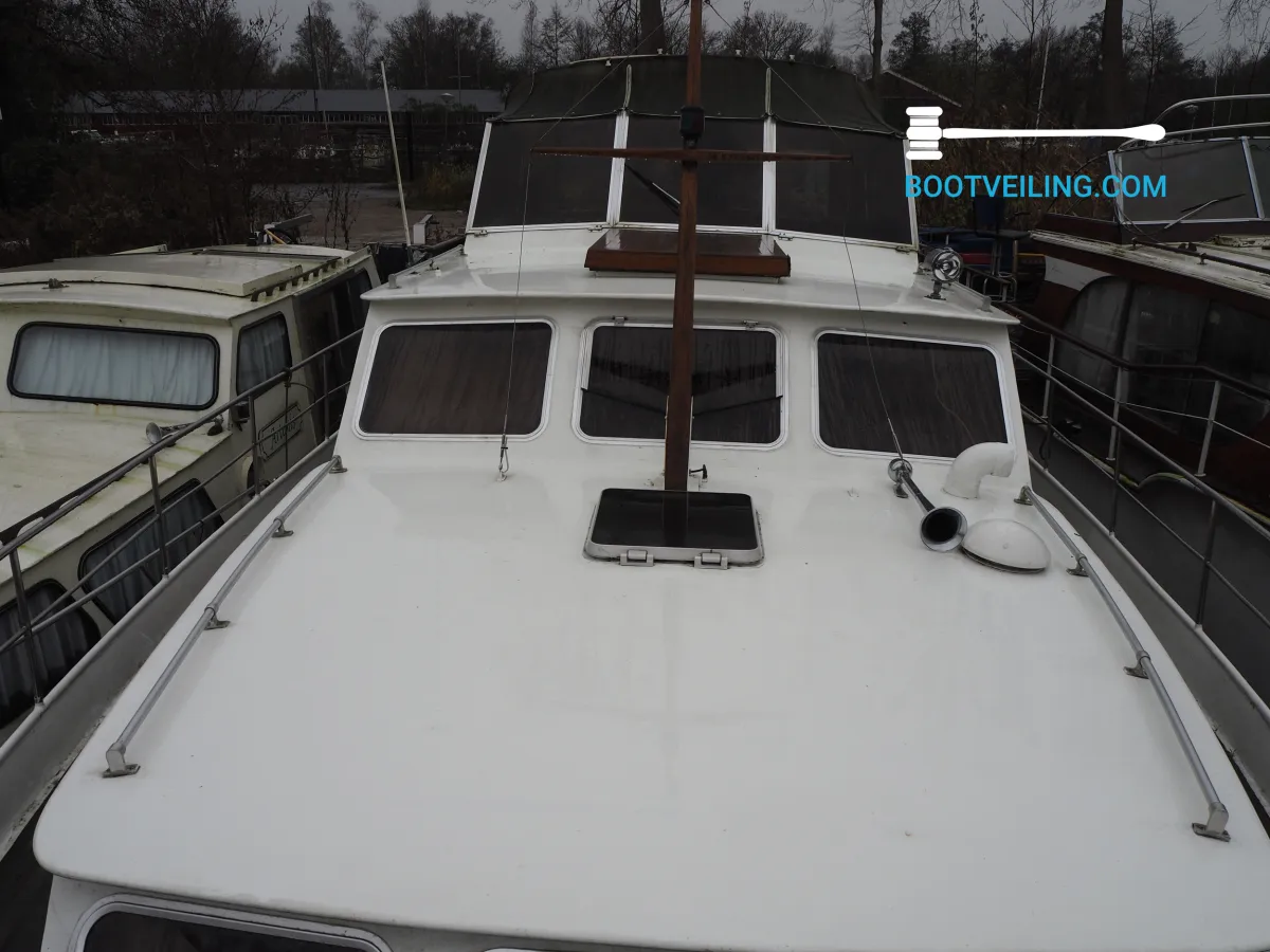 Steel Motorboat Valkkruiser 1350