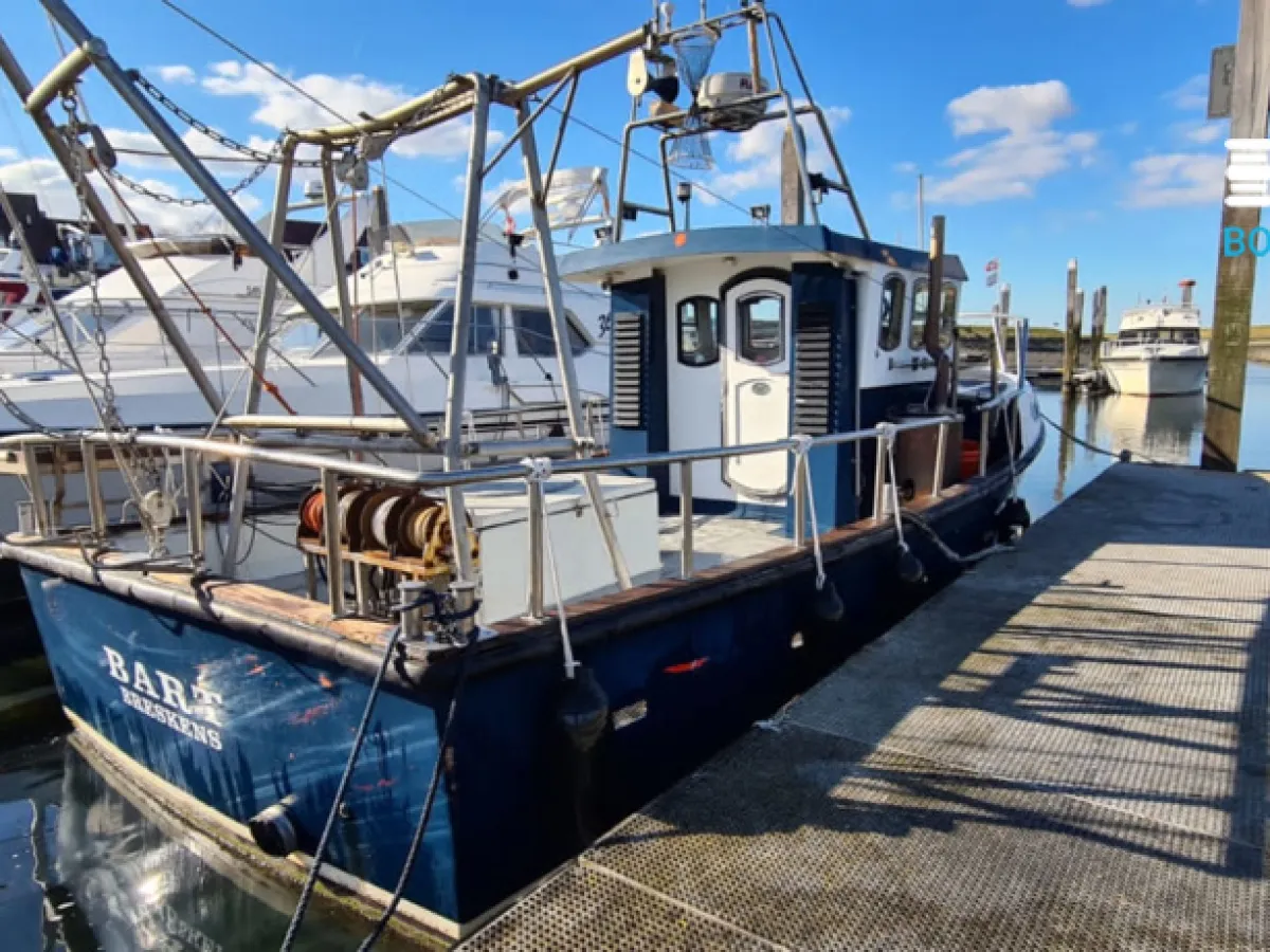 Polyester Workboat Aquastar Napier 30 Fast Fisherman