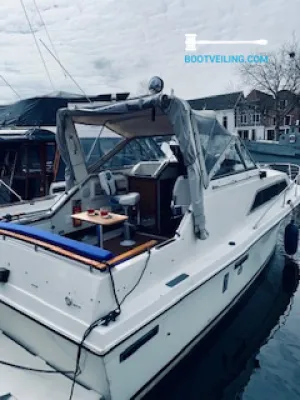 Polyester Motorboat Carver Monterey 26 Photo 4