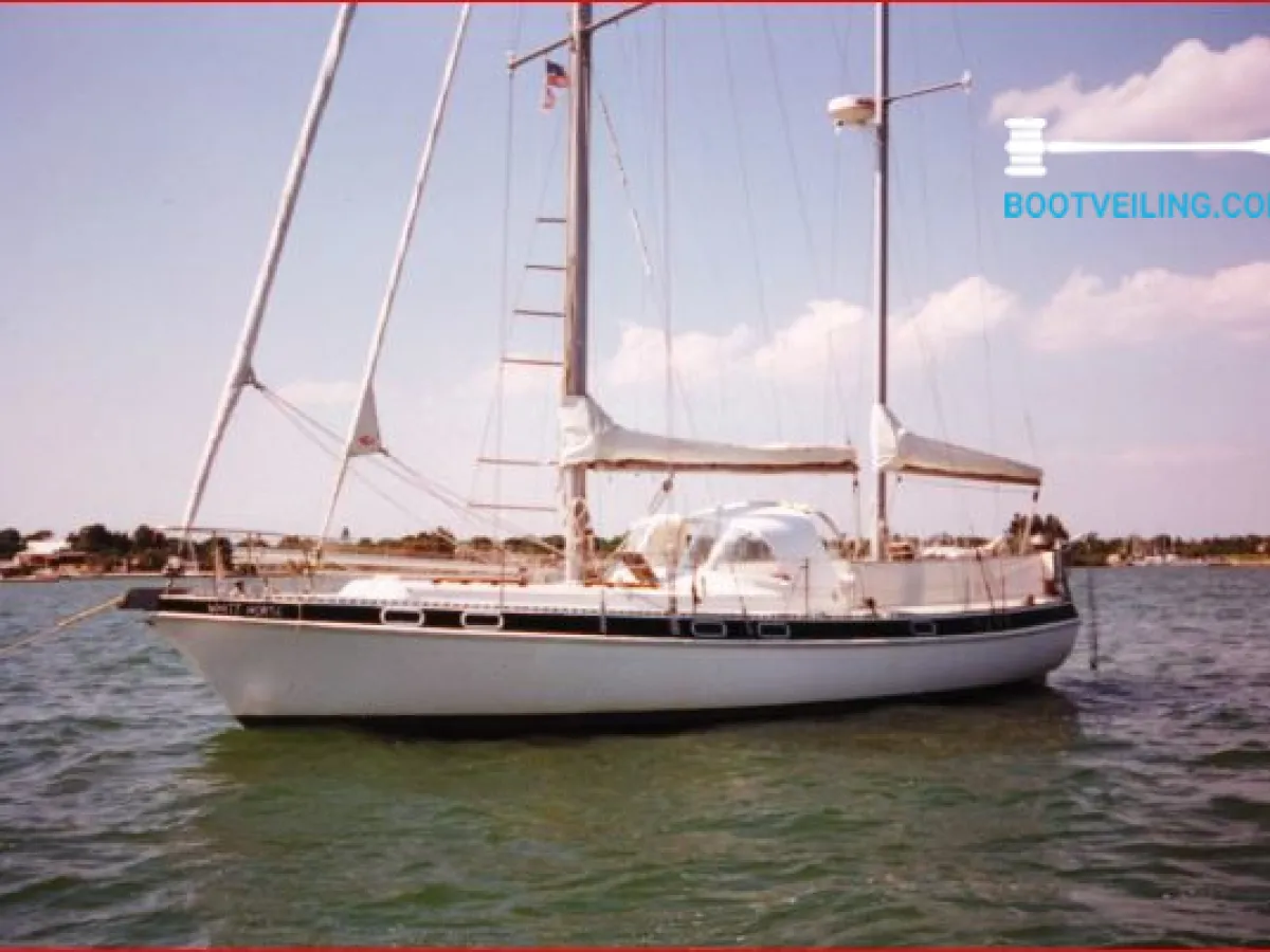 Polyester Sailboat Morgan Ketch 416