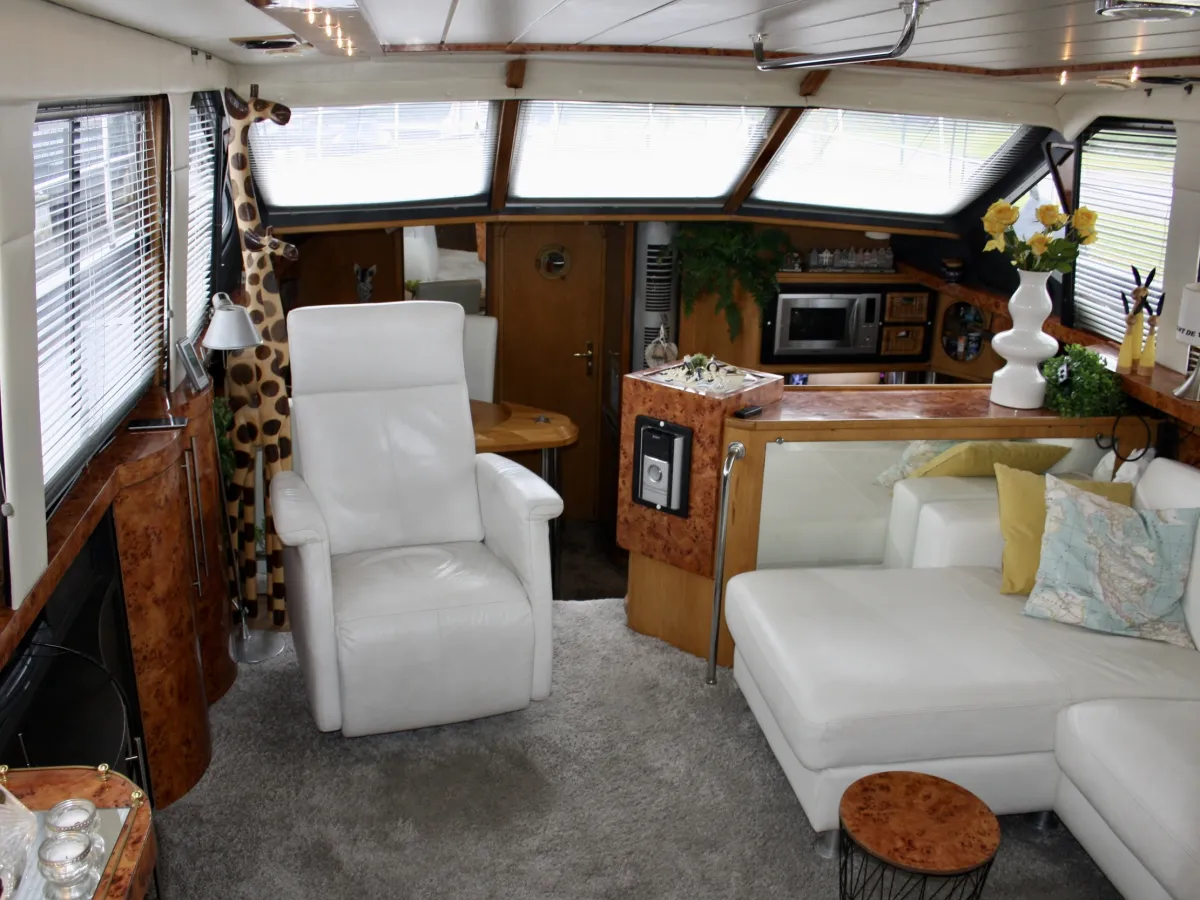 Steel Motorboat Pacific Allure 155