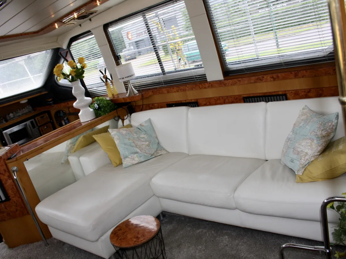 Steel Motorboat Pacific Allure 155