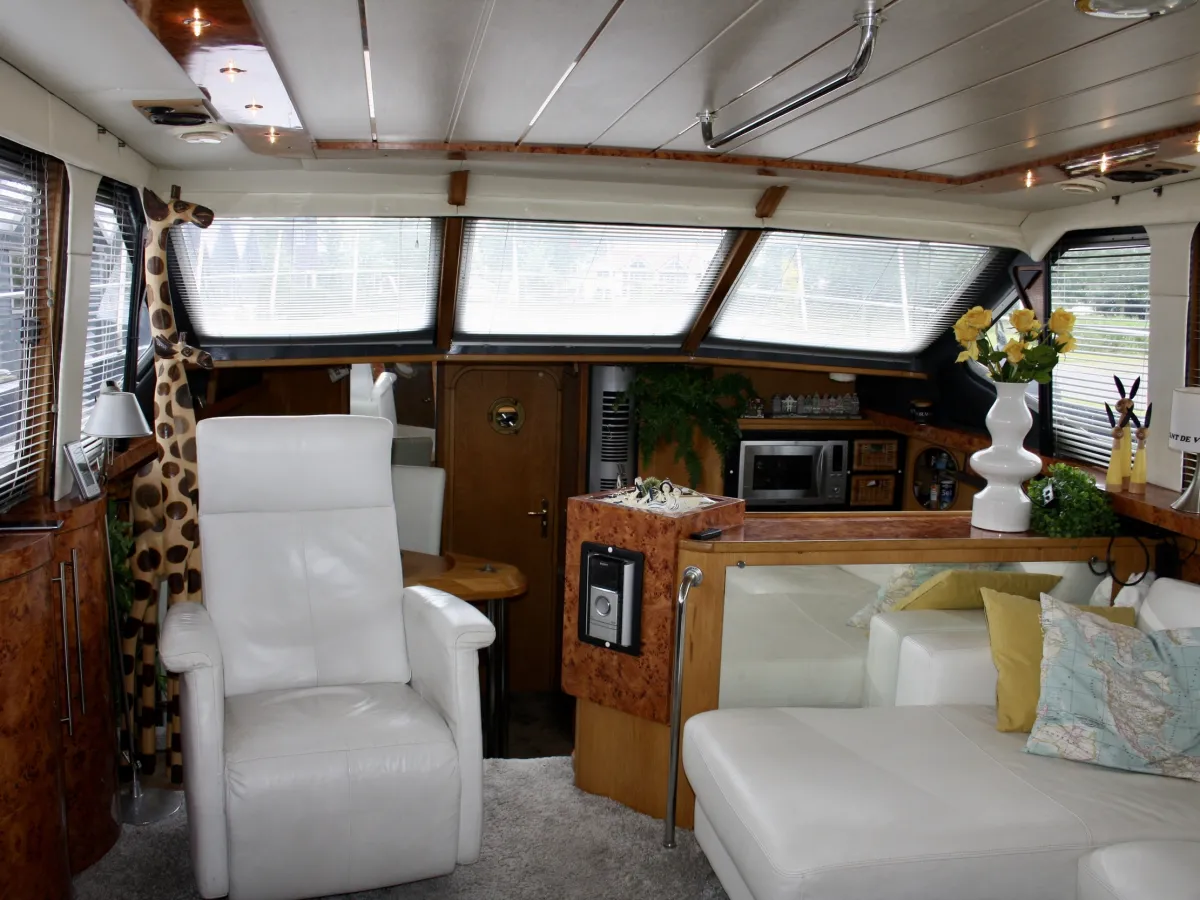 Steel Motorboat Pacific Allure 155