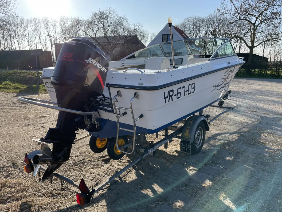 Polyester Speedboat Cobia Bowrider