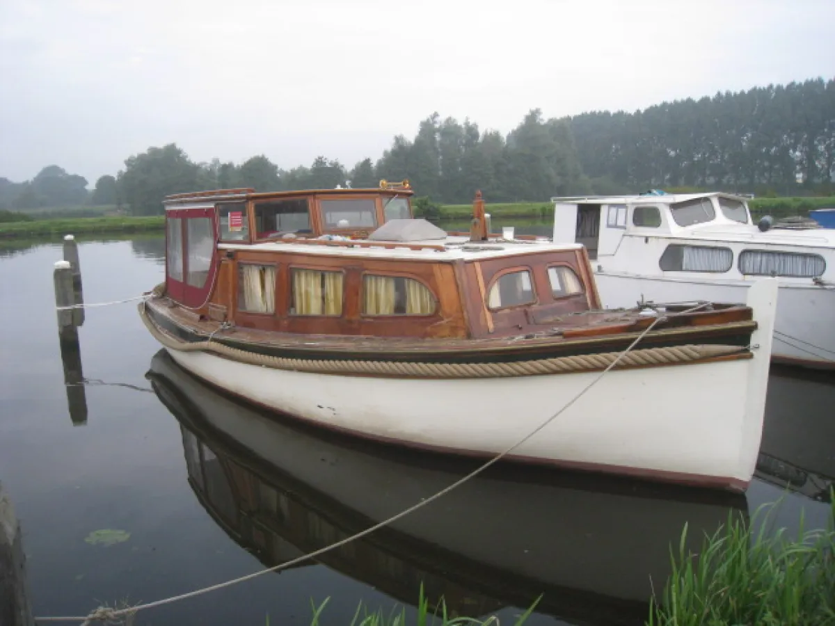 Wood Motorboat Motor cruiser 