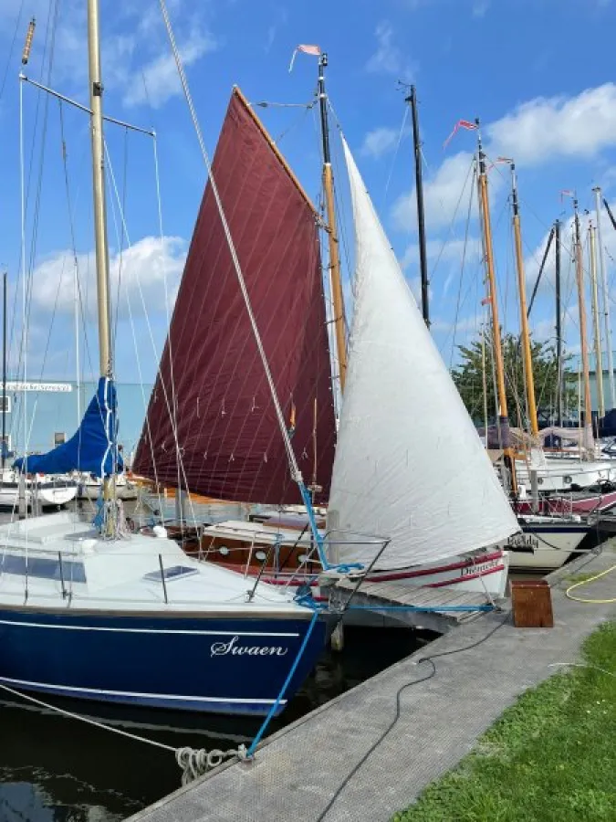 Steel Sailboat Sailing sloop 900