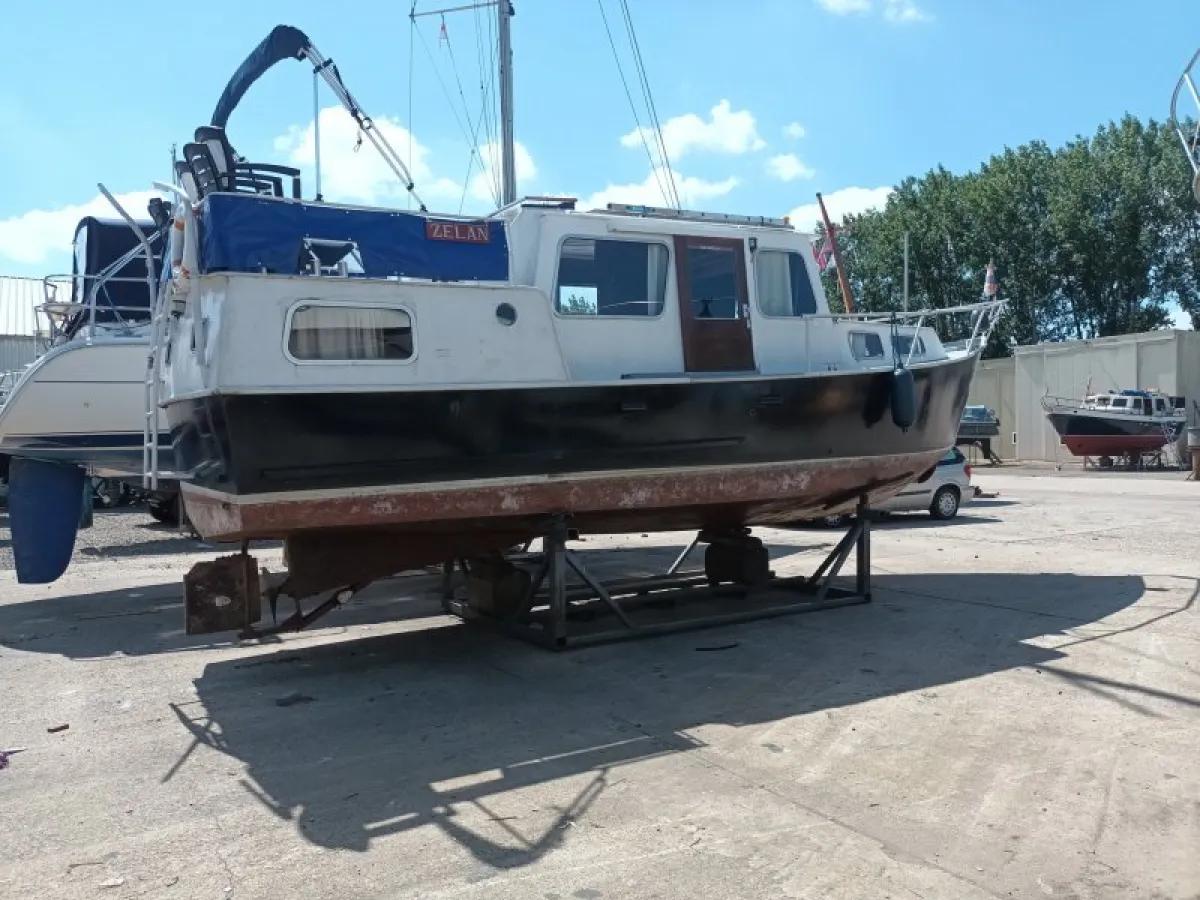 Stahl Motorboot Curtevenne 33