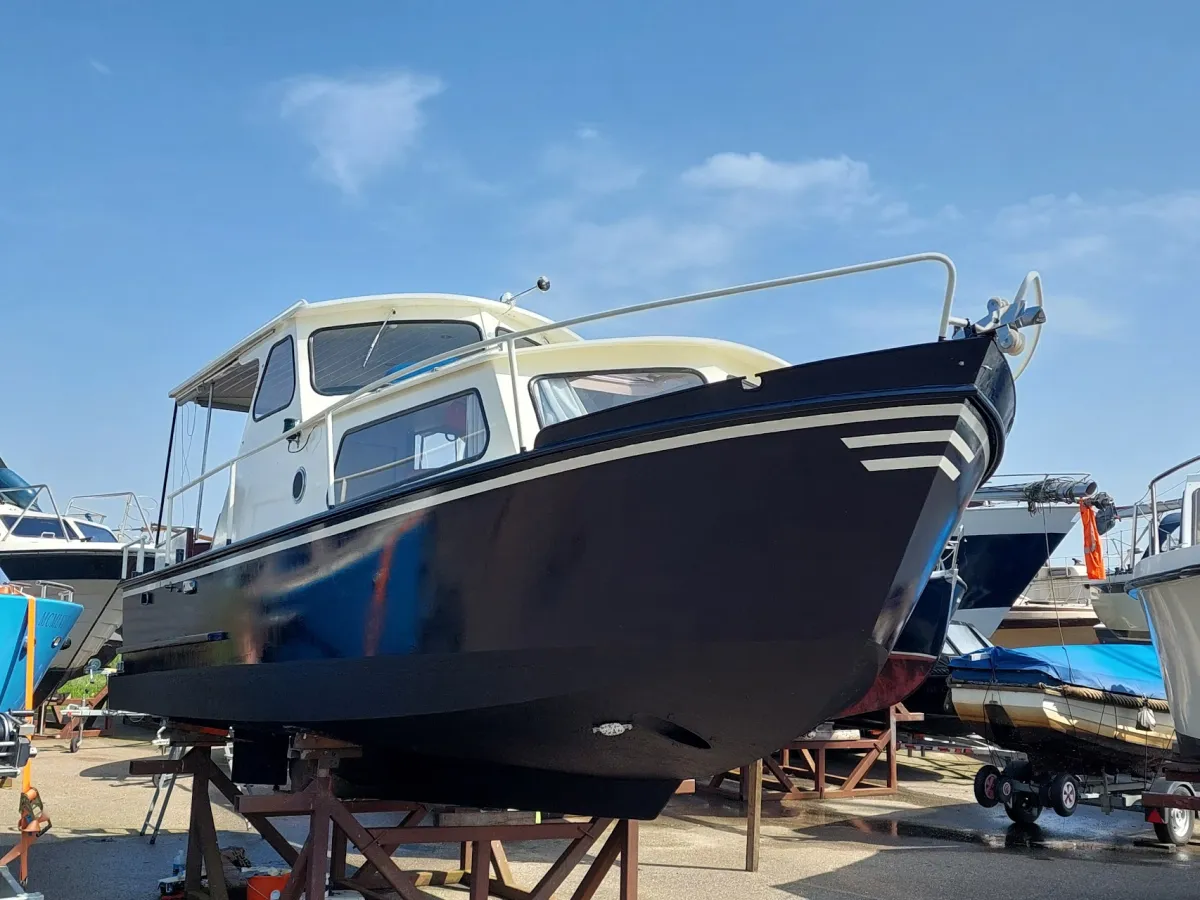 Steel Motorboat Crown Yachts Cruiser