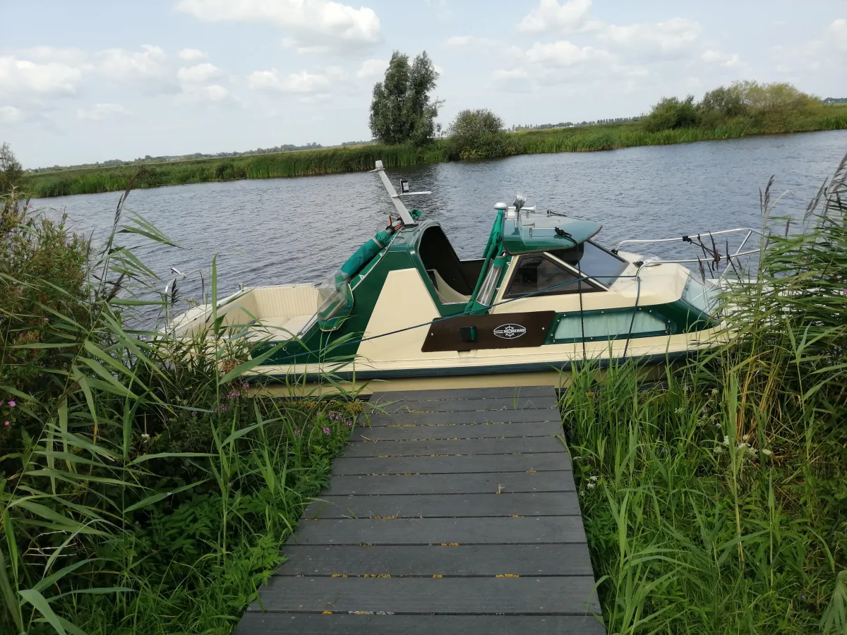 Polyester Motorboat Morebas 7200