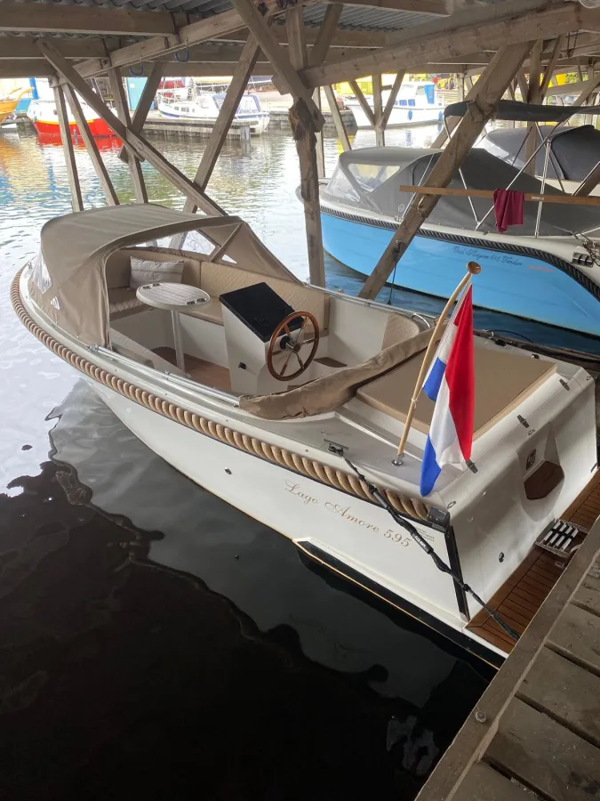 Polyester Sloop Lago Amore 595