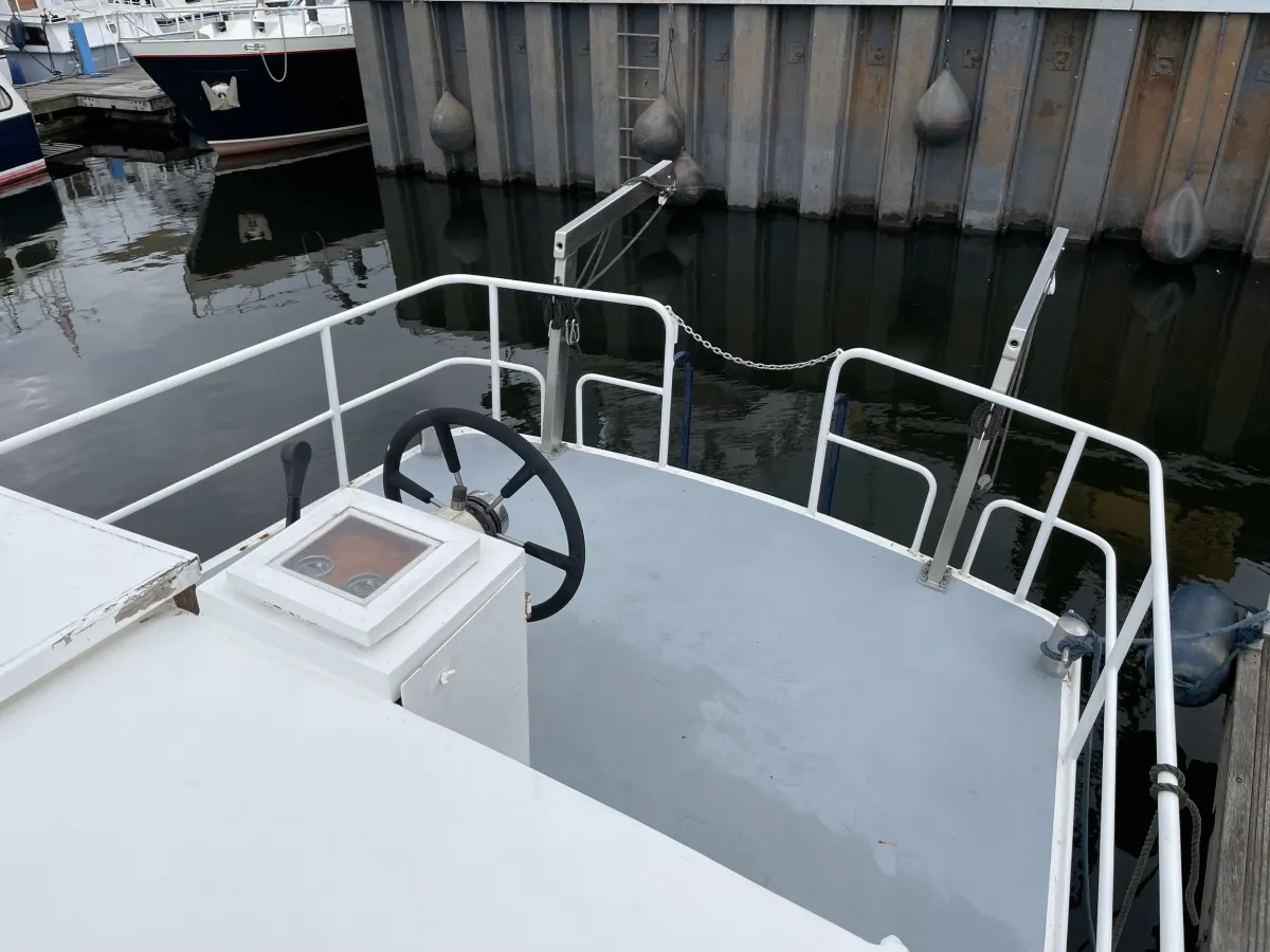 Acier Bateau à moteur Dieze Kruiser 900