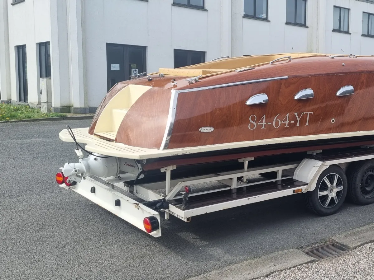 Wood Motorboat Skibsplast 945 S