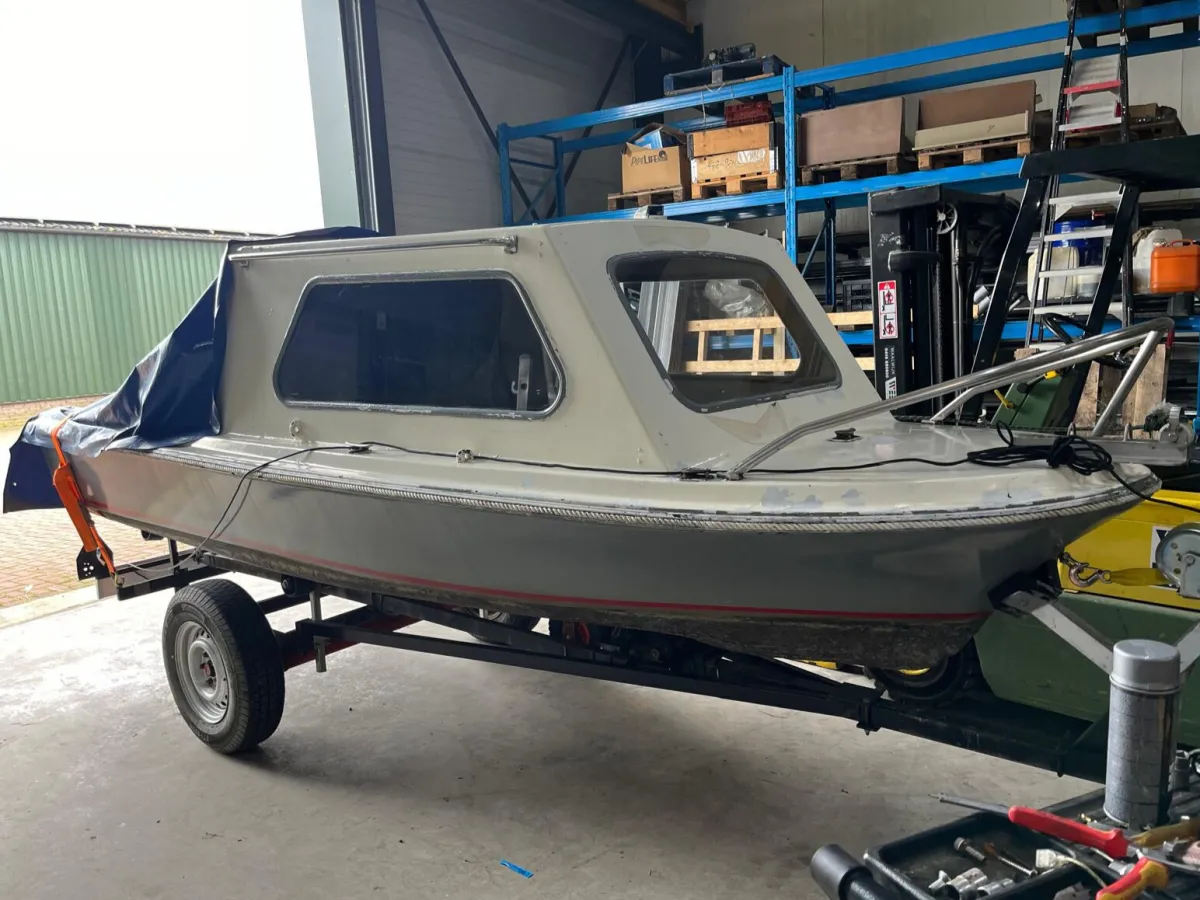 Polyester Motorboat Placom 430